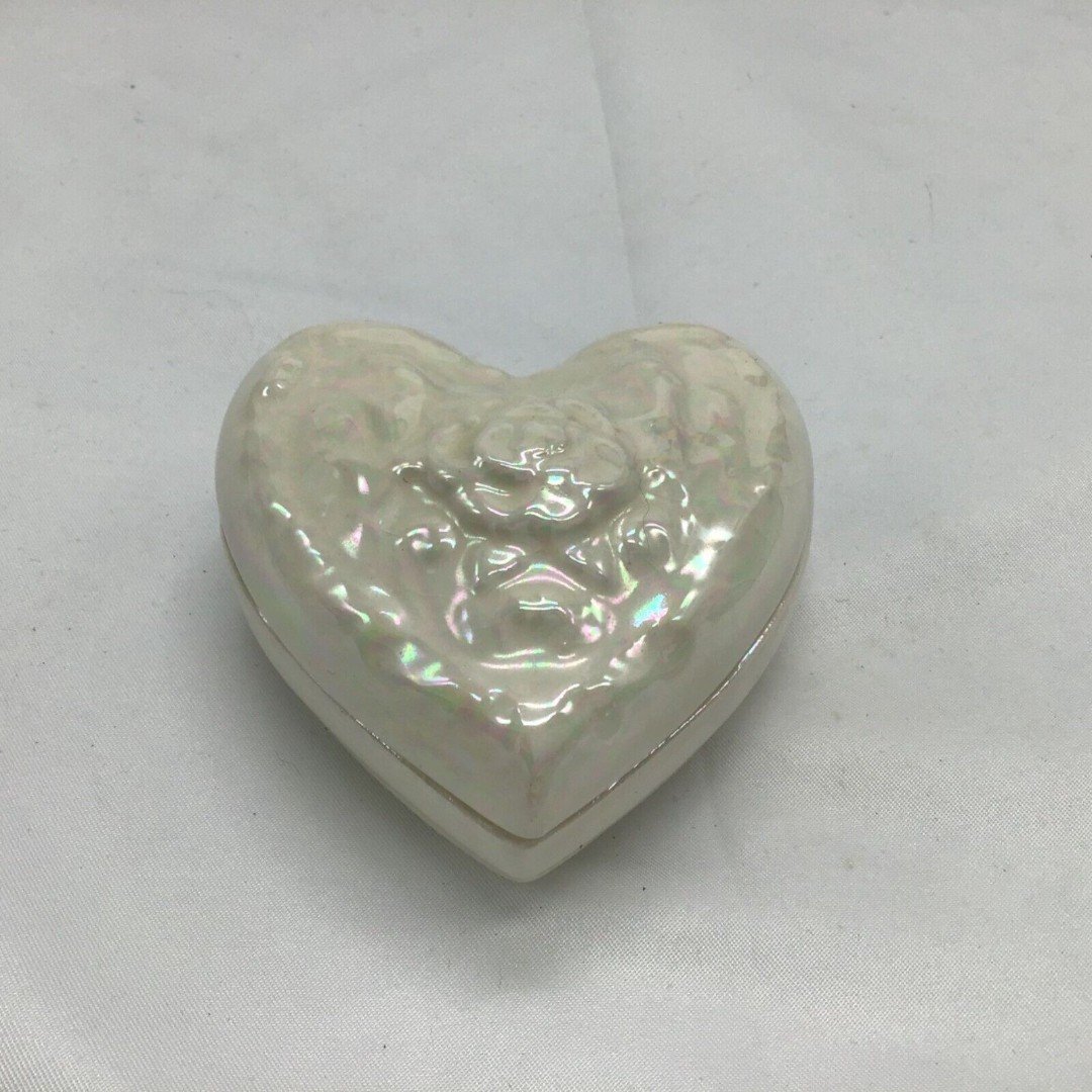 White Opalescent Heart Trinket Box With Lid Small Cottagecore Grannycore FX1YwjW9z