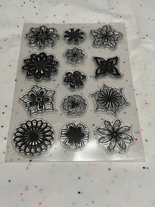 NEW Clear Stamp set - Flower Designs - Sheet Measures 6