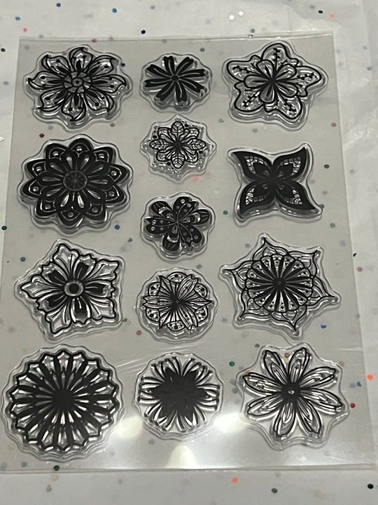 NEW Clear Stamp set - Flower Designs - Sheet Measures 6.3x4.5 fU6d076wB