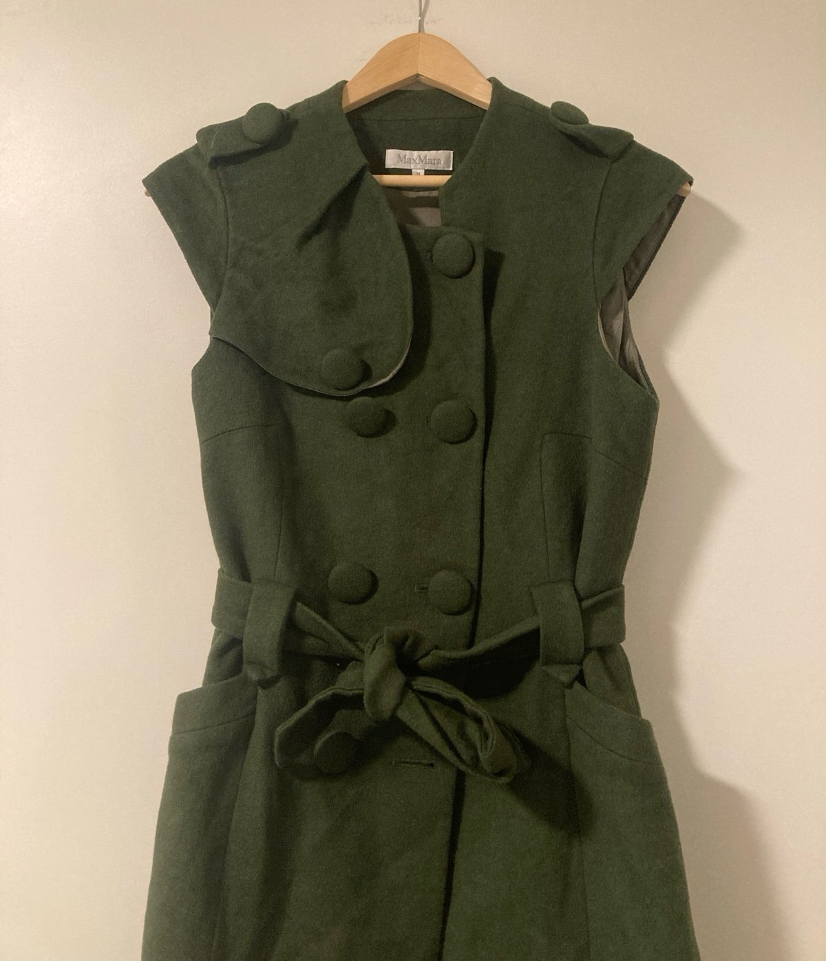 MaxMara olive green cashmere sleeveless trench belted c