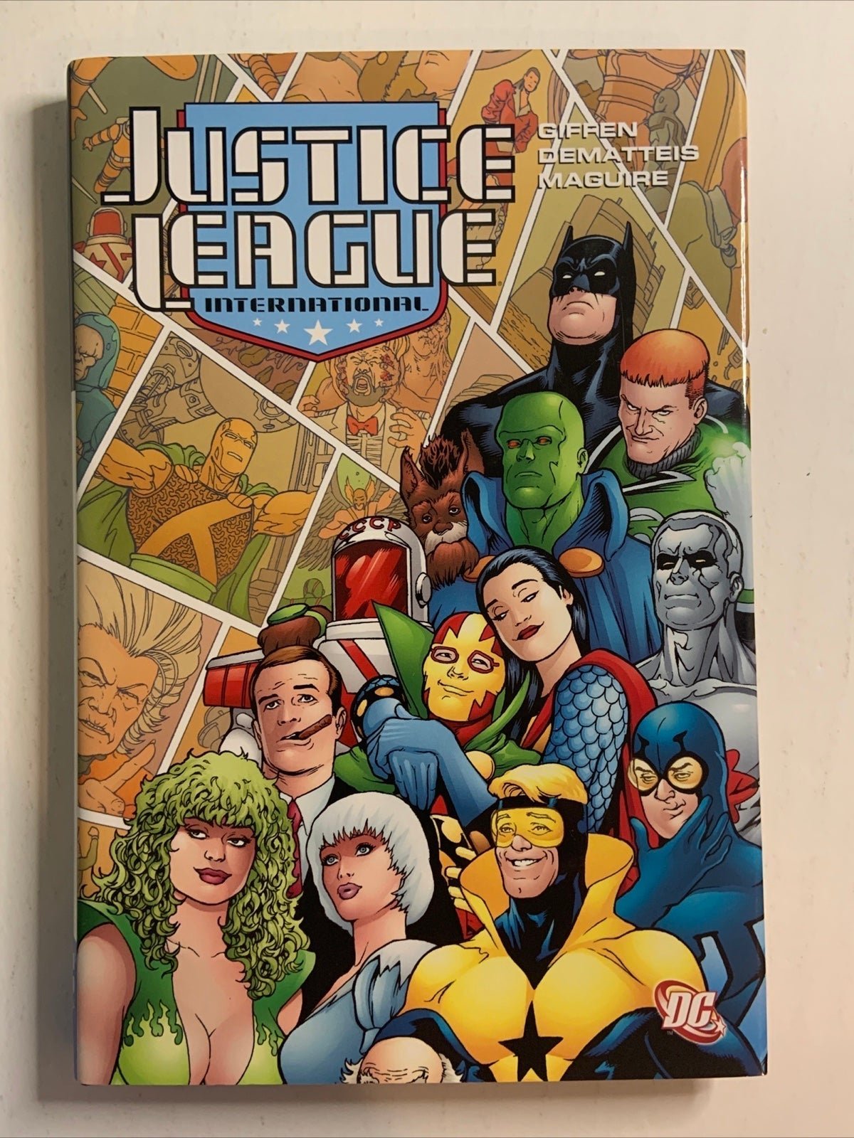 JUSTICE LEAGUE INTERNATIONAL: VOL. 3 - hardcover HC - DC Comics 2008 GEUp7zxuT