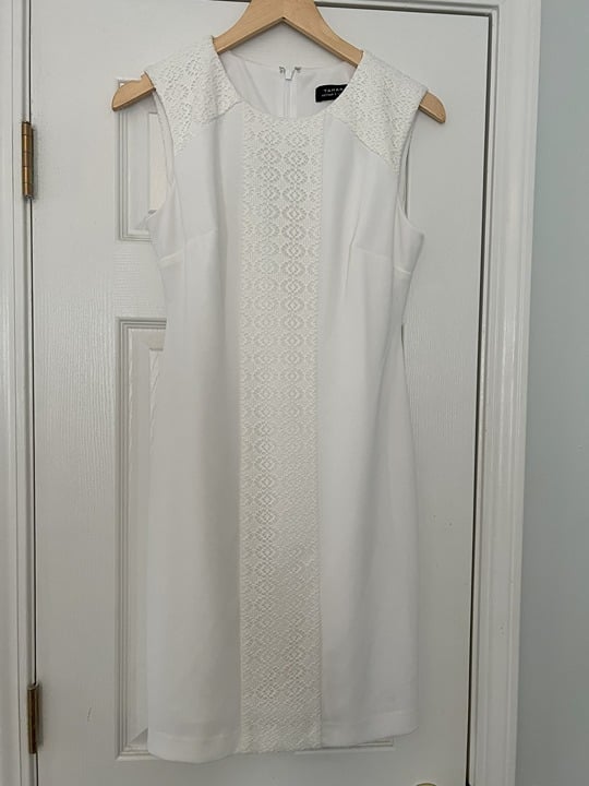 Tahari White dress with lace panel size 4 fjSgZOyHt
