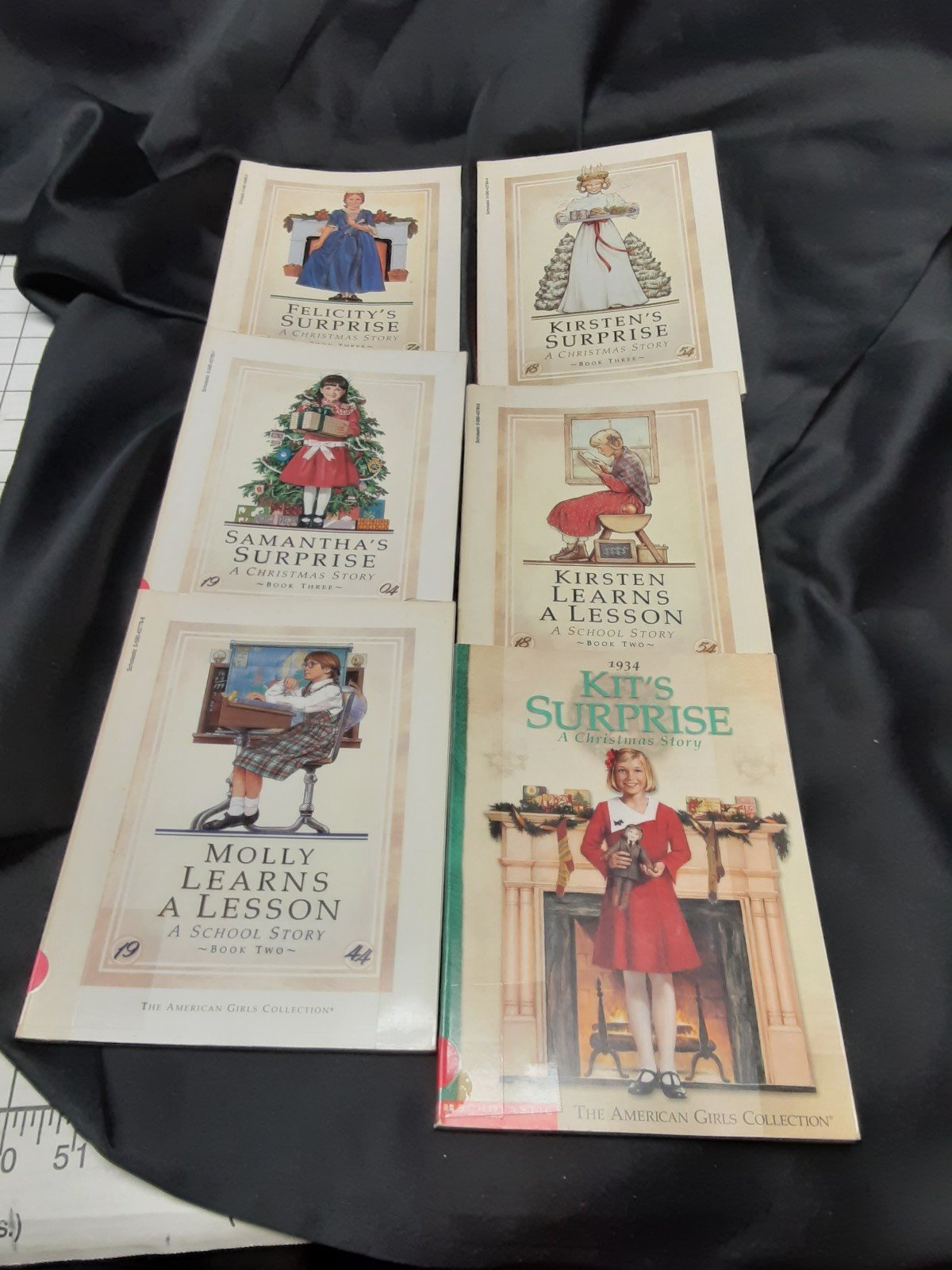 SCHOLARSHIP. THE AMERICAN   GIRL COLLECTION . BOOK LOT 