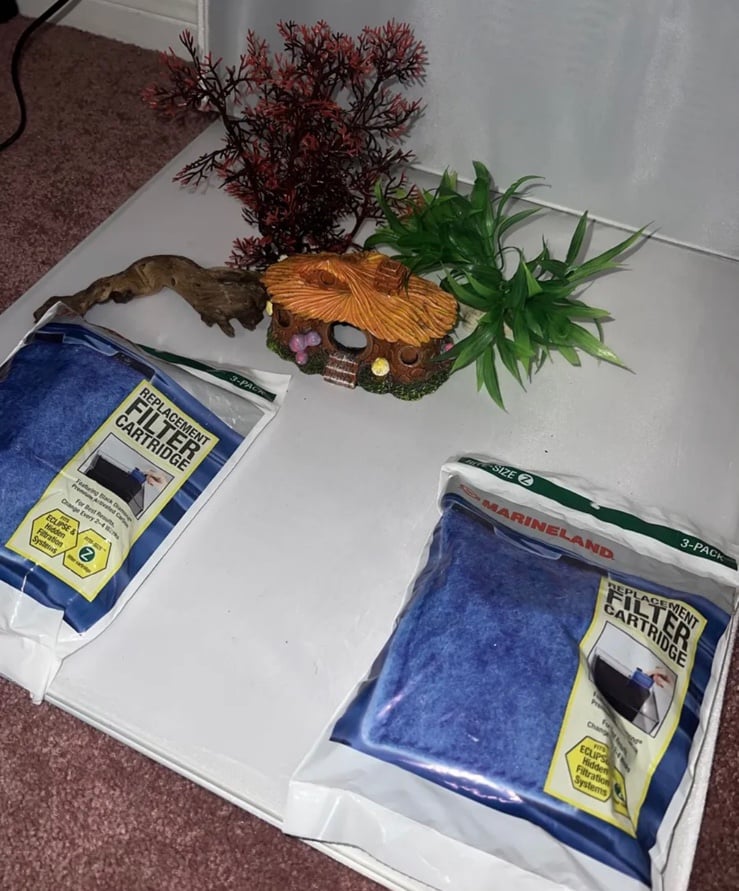 Fish Tank Decorations Bundle + 2 Packs Of Unopened Fish Tank Filters 1-5 Gallons FpeiufQ5n