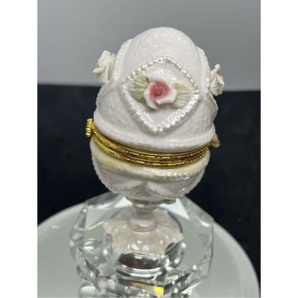 VTG Hinged Ceramic Trinket Box Egg Pearlescent Accent Applied Roses 4.25
