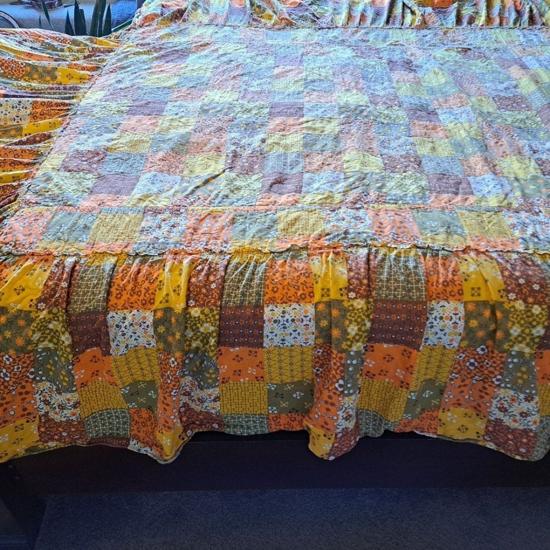 Vintage twin size dust ruffle bed skirt 70s yellow green orange colorway 9yfsKmz5M