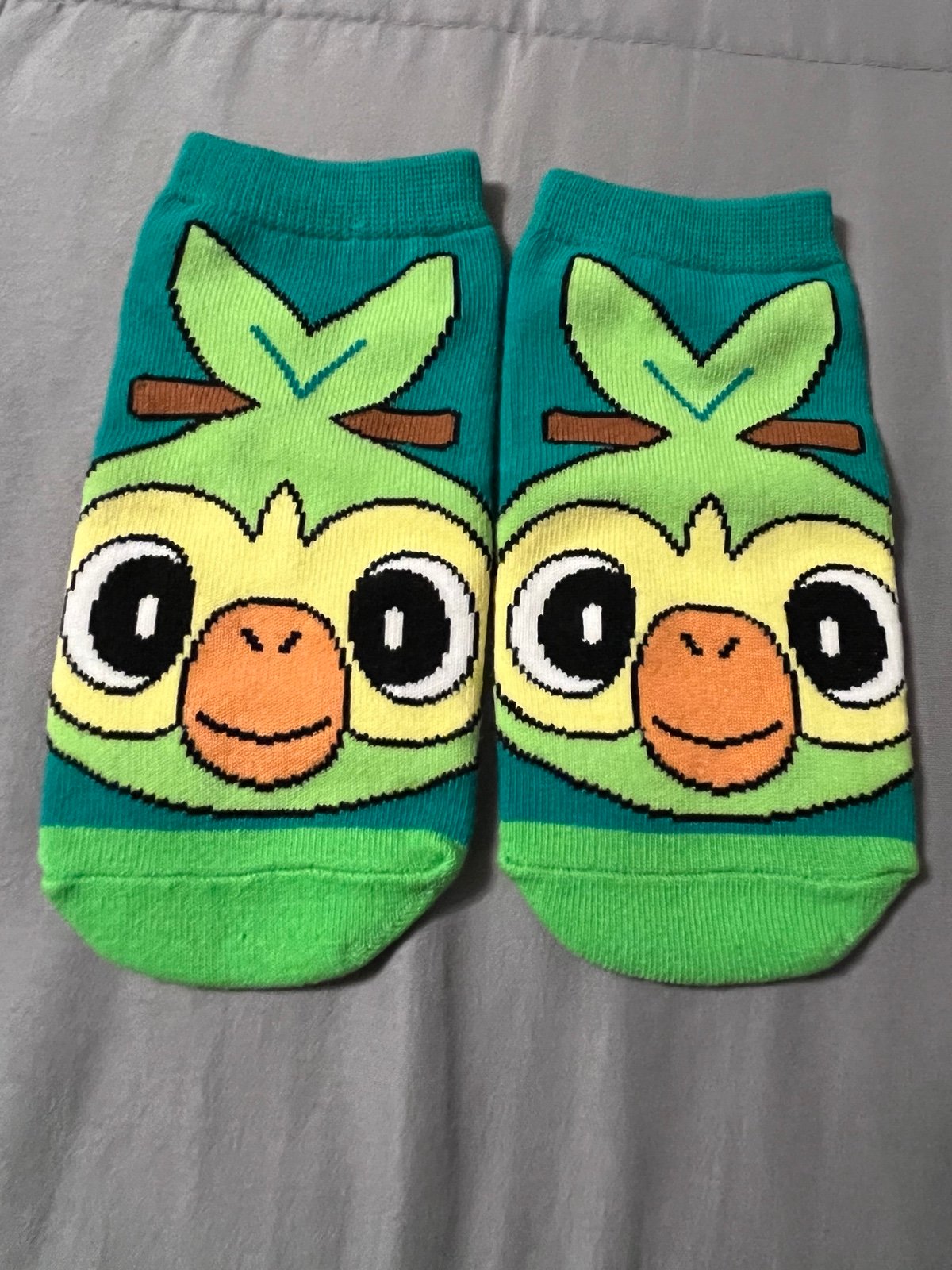 Pokémon Grookey childrens socks brand new 0Fb8deGGb