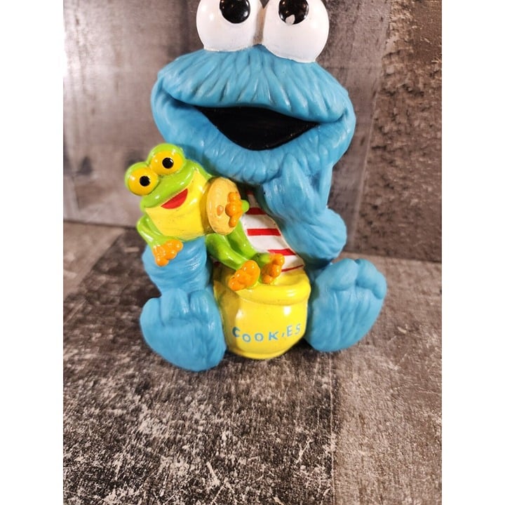 1998 Tyco Preschool Toys Cookie Monster With Frog And C