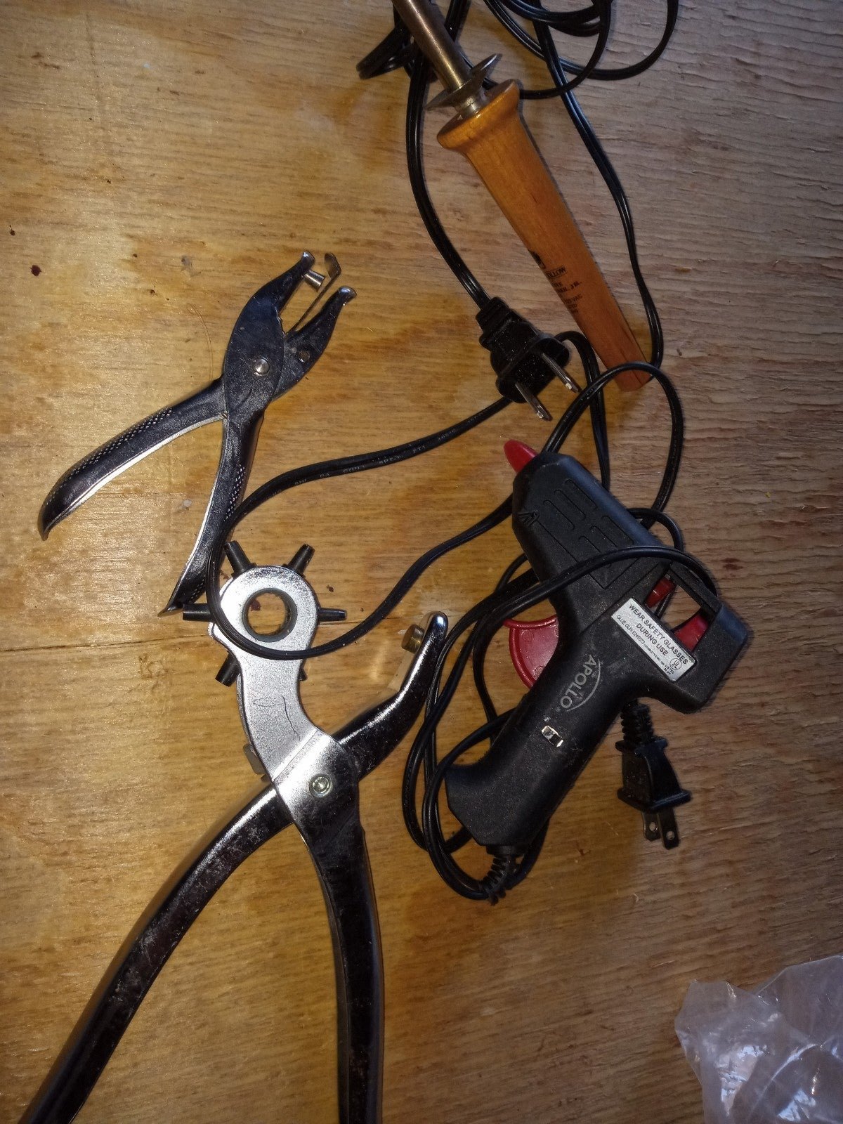 Hole punch, leather punch, glue gun and wood burner dnW