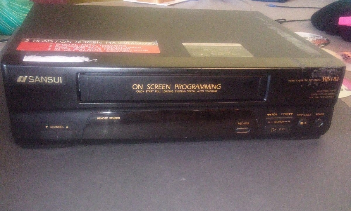 Vintage VHS player sansui araQfoHzY