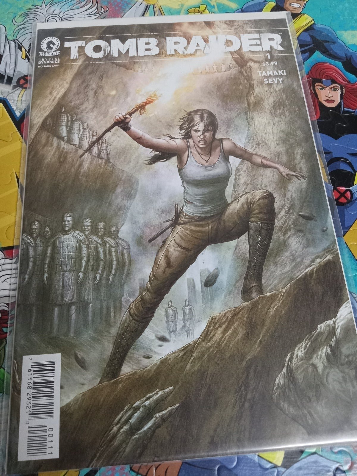 Tomb Raider #1 cover A, 2015 Dark Horse comics FtDIZlBG