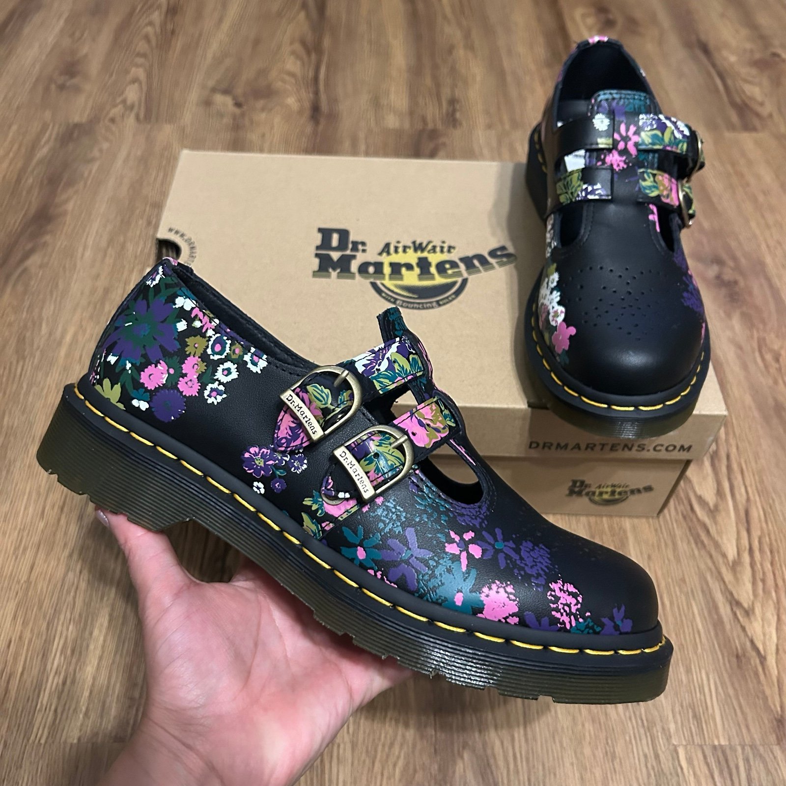 DR MARTENS Mary Jane floral print shoes women’s 8 new 3