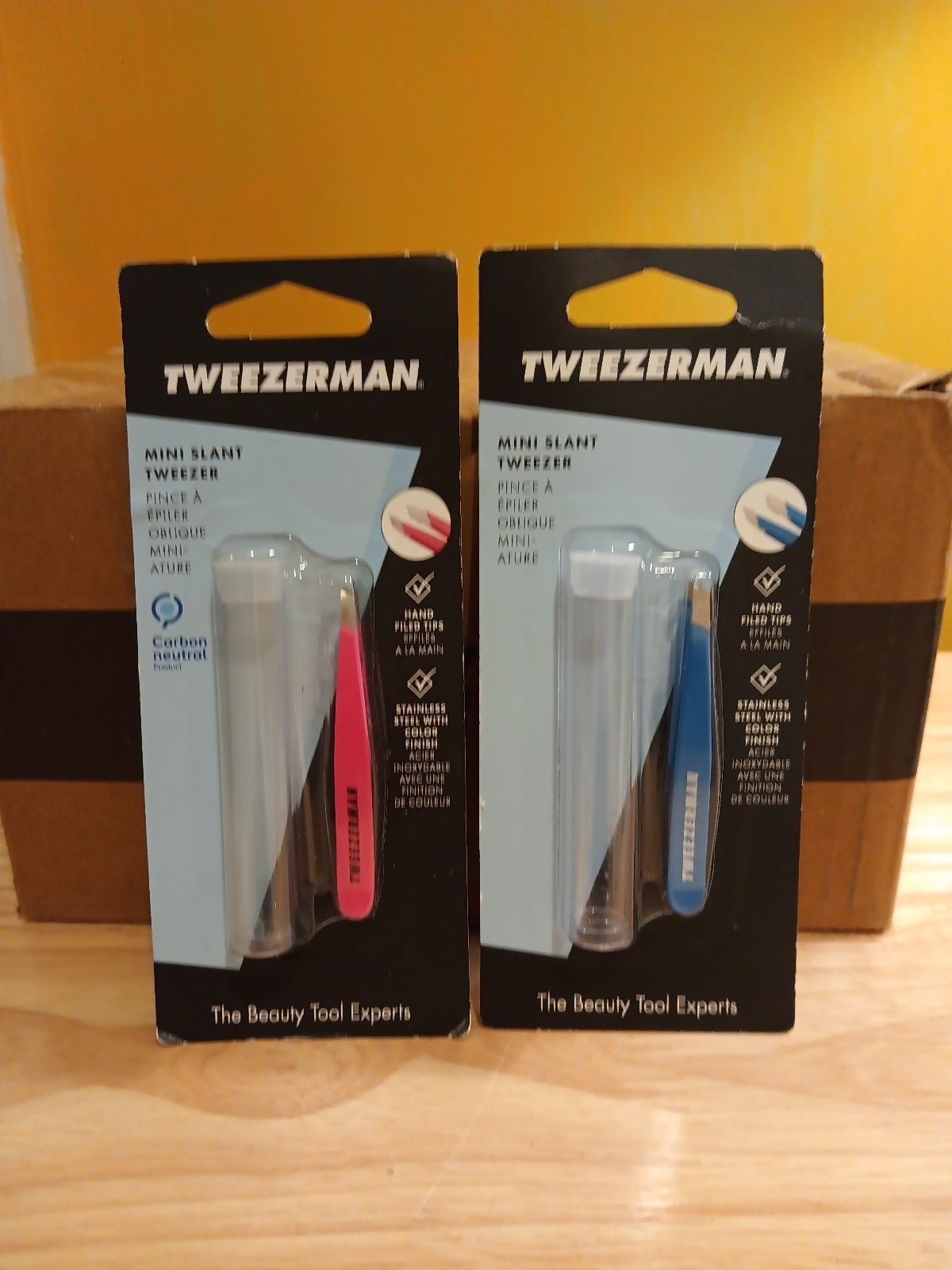 Tweezerman 2 brand new set of 2 mini Slant tweezers with plastic reusable case dHBg1xe9m