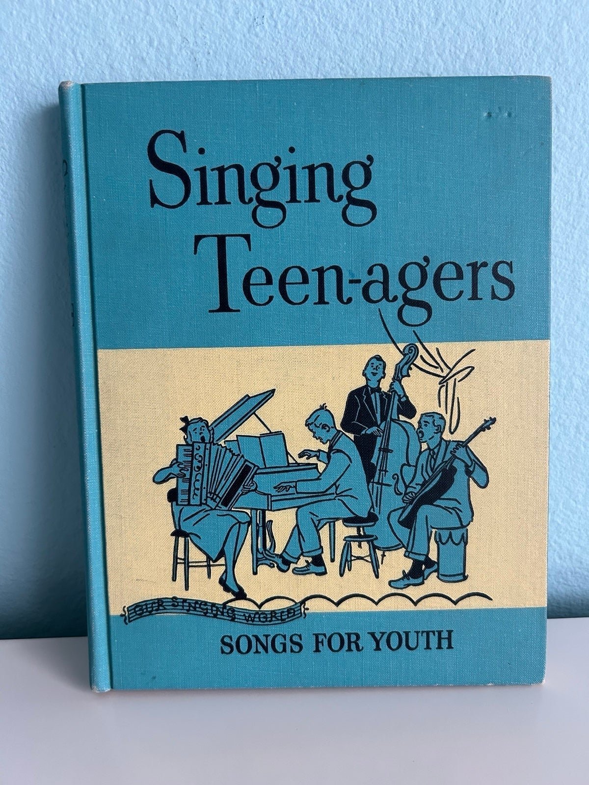 Vintage Music Book— Singing Teen-agers eHiHUQ7GX