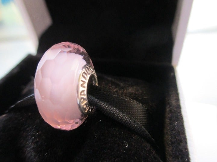 Pandora Charm Fascinating Pink Murano Glass Bead Facete