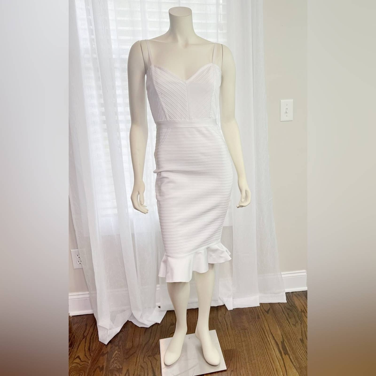 Windsor White Plunging Midi Dress Size: L 8qeDXEOmK