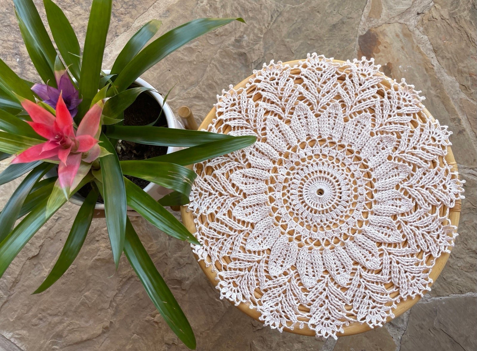 New Datura luxury crochet round beige table cover  16” 4HbTsr0UP