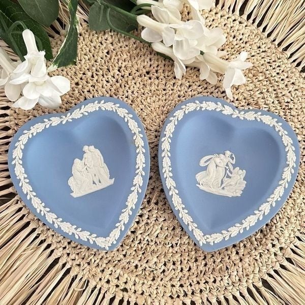 Wedgwood Jasperware Vintage  Blue Maidens Heart Shaped Trinket Dish set of 2 Ff1SZ5fEw