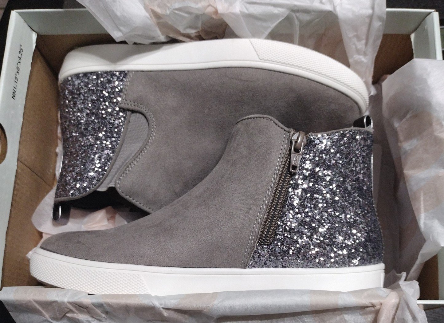 Shoes for girls, SO brand pewter gray sparkly color, new size 3 53tEdeXbn