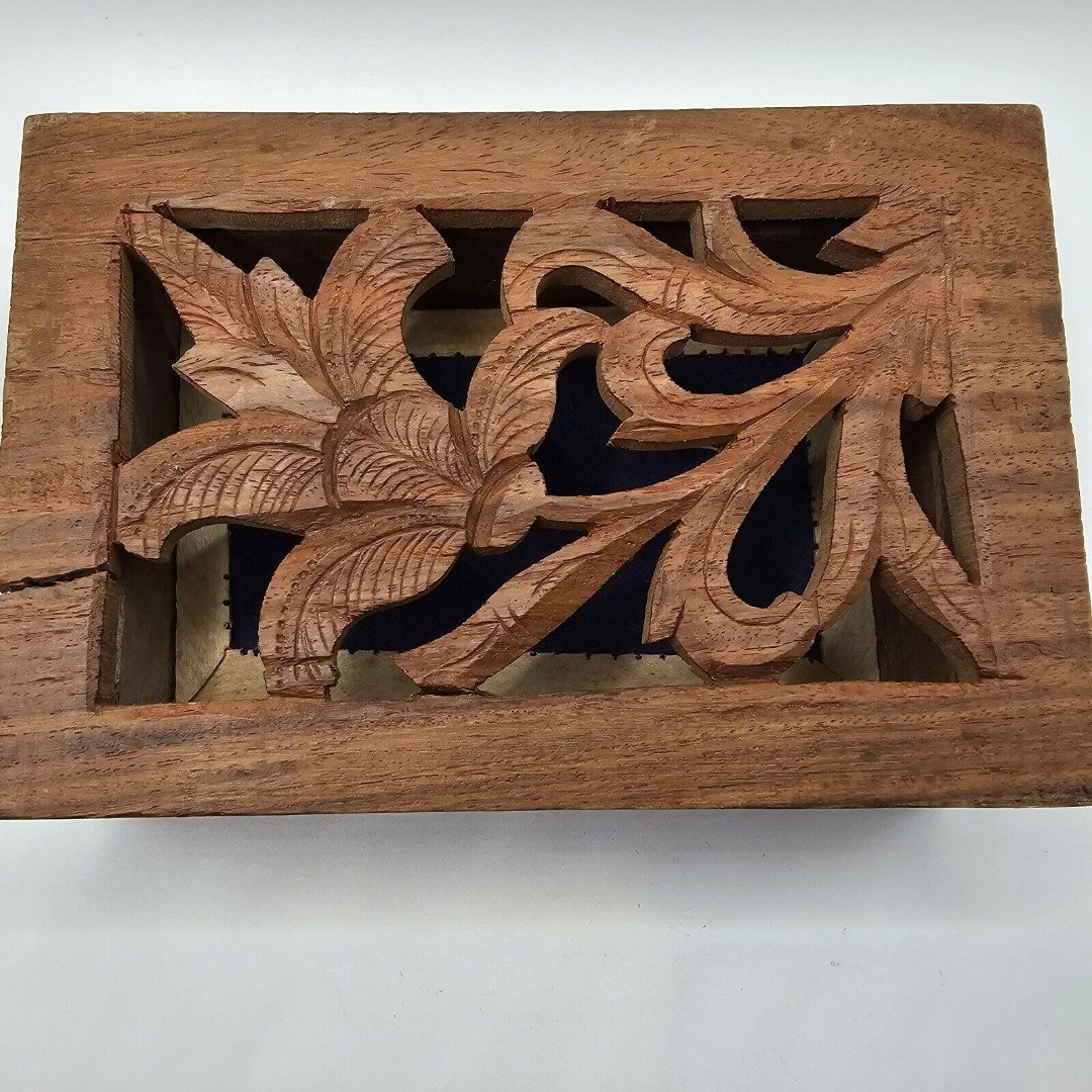 Mid Century Modern Hand Carved Floral Design Wooden Jewelry Box Made In India 71 ArdQXYVaY
