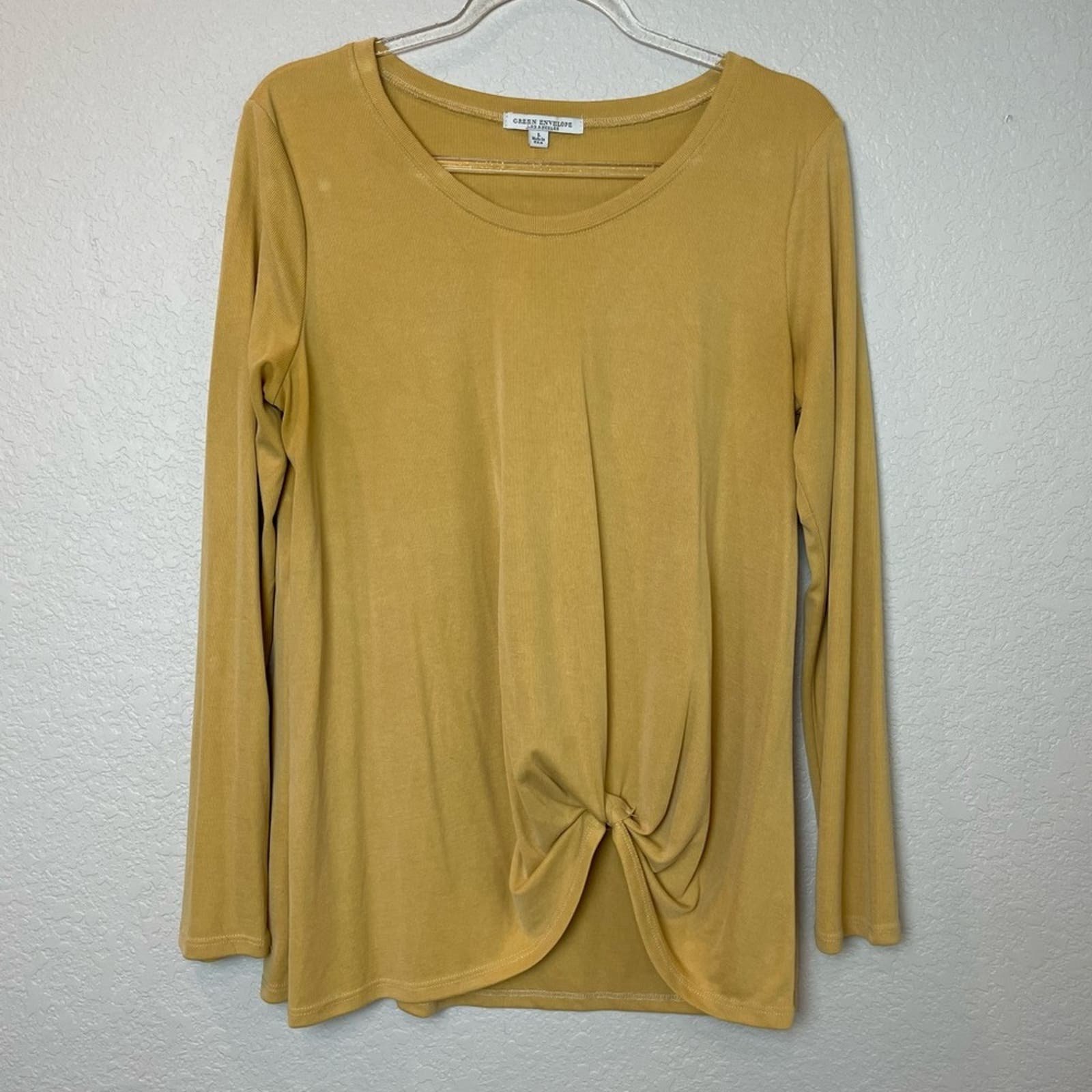 GREEN ENVELOPE Yellow Ribbed Long Sleeve Top w/Faux Kno