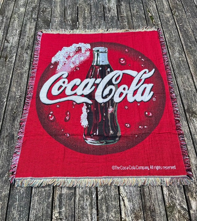 Coca-Cola Tapestry Throw d00VOtVzd