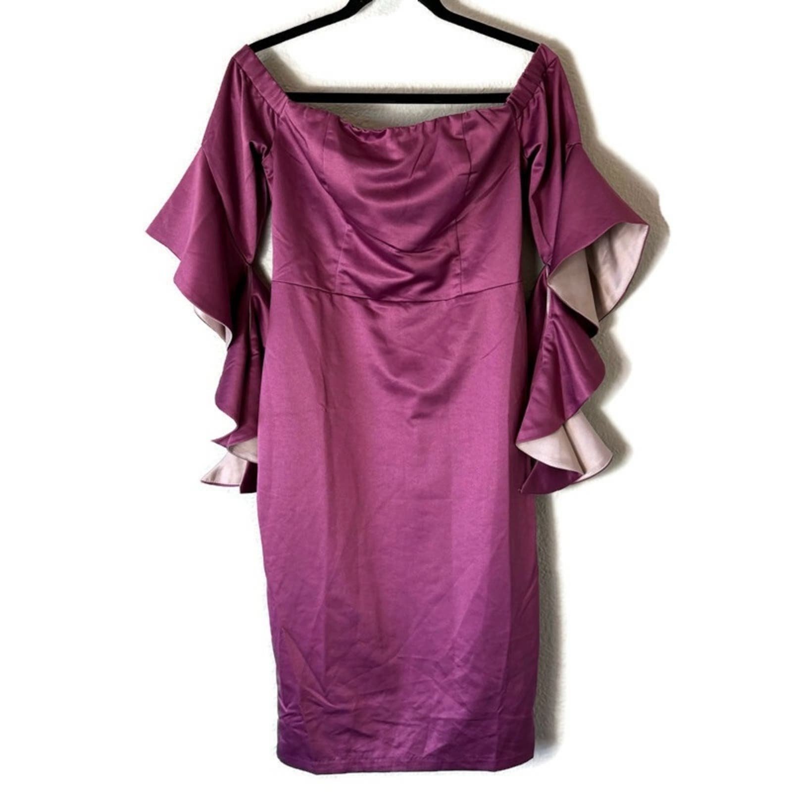 NWOT Lulumari Purple Satin Statement Sleeve Sheath Dress Size Medium G35VJZ6hk