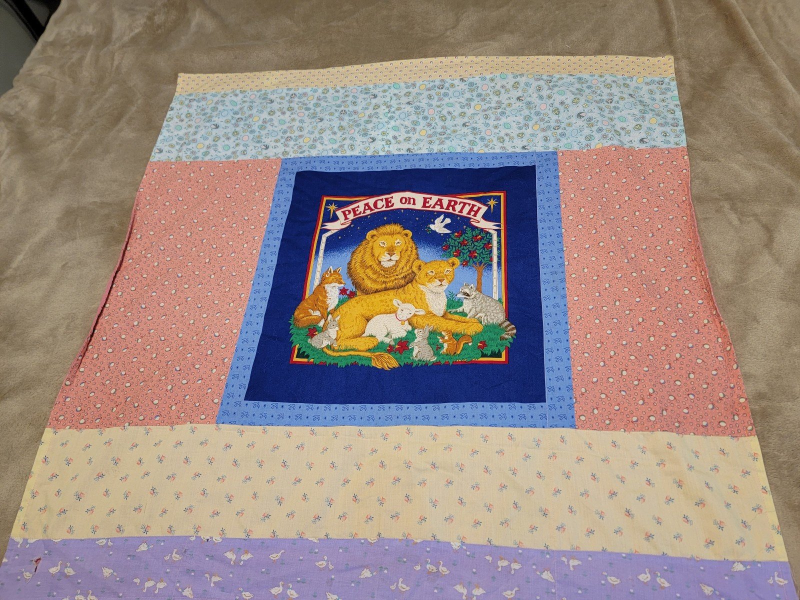 Homemade Peace On Earth Baby Blanket ETHaW0ww9