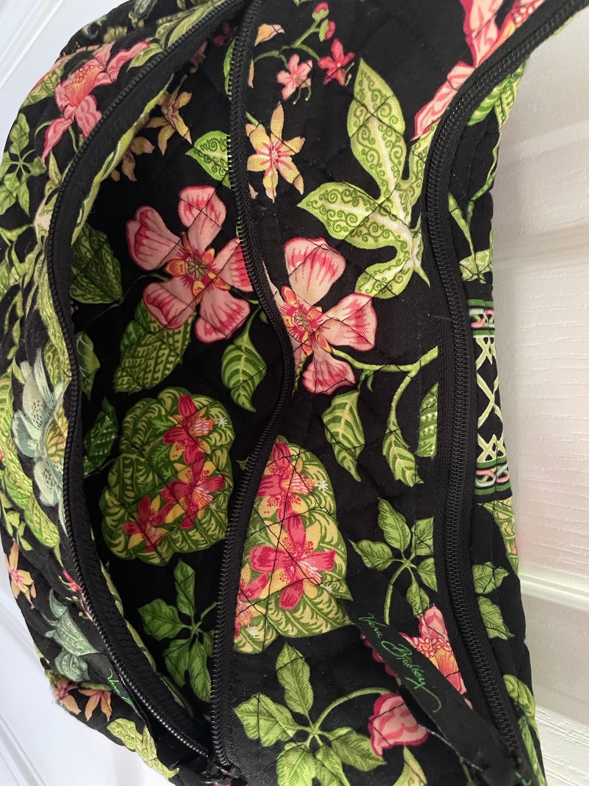 Vera Bradley Retired ‘Botanica’ Black/Green Floral Shoulder Bag dUtiKUcPk