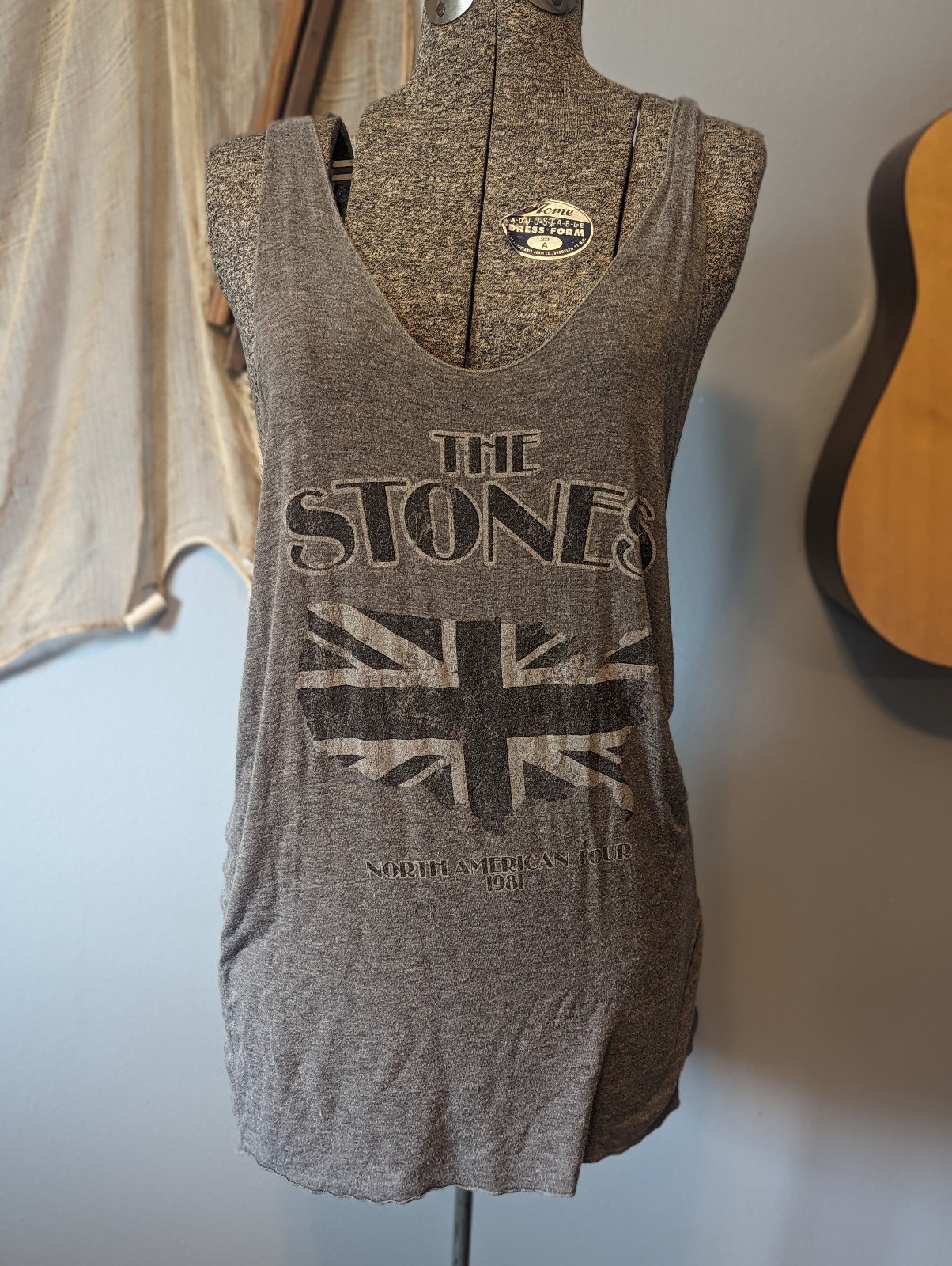 VTG loose tank. Made in Italy. THE STONES North American Tour 1981.  SOFT! 5fTRLttyw