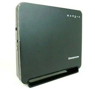 Sagecom Fast 5260 Dual Band Wireless Router - SEND ME UR OFFERS fNCUGsVYU