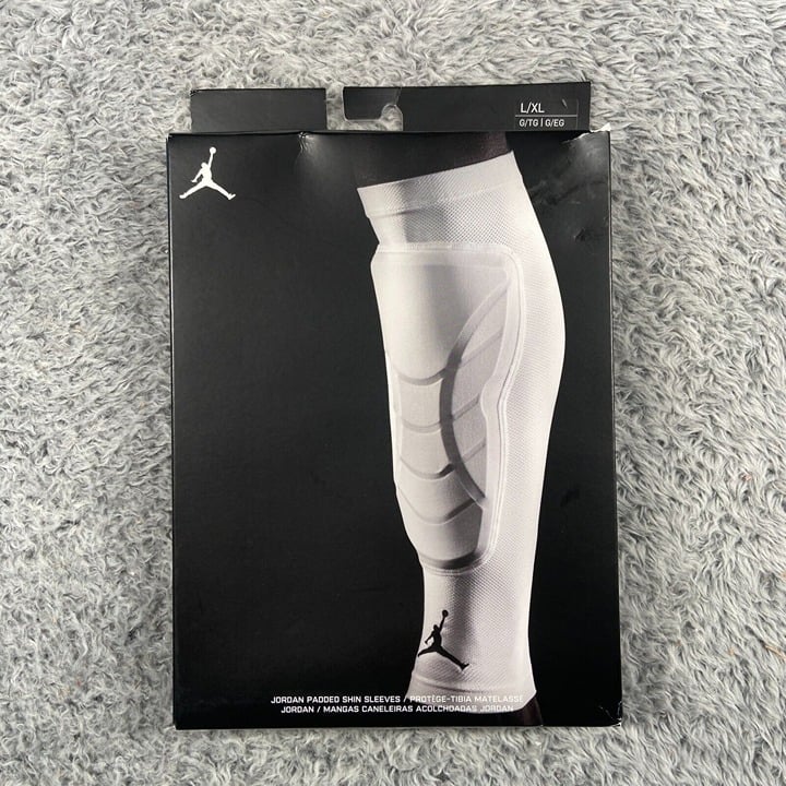 Air Jordan Padded Shin Sleeves 1-Pair Size L/XL Men White Black b5DiOB6MK