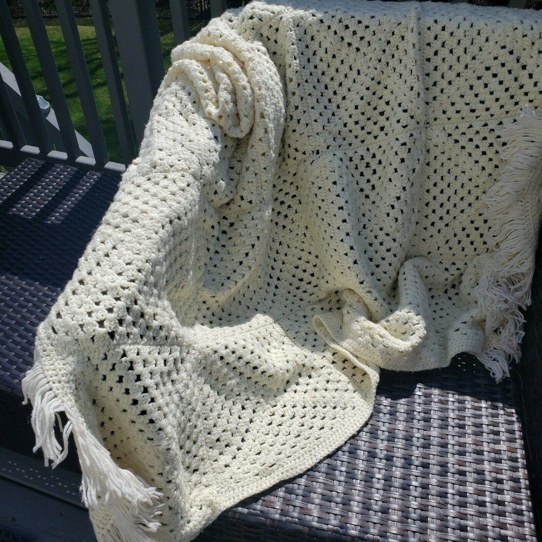 Hand-made Crocheted Afghan Blanket Throw Off-White Open Squares 45 x 69 inches fLdKSBLJB