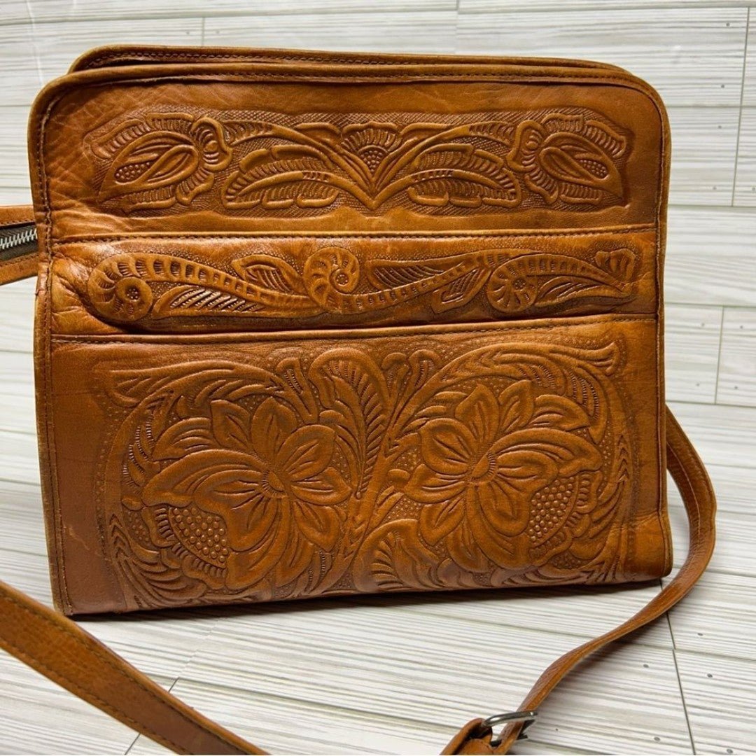 Ideal vintage leather embossed bag/purse FeQaxEPBP
