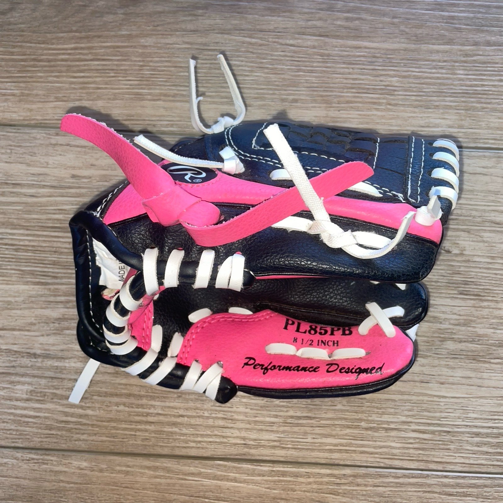 Rawlings Pink PL91PB Girls Baseball Glove Mitt *Right H