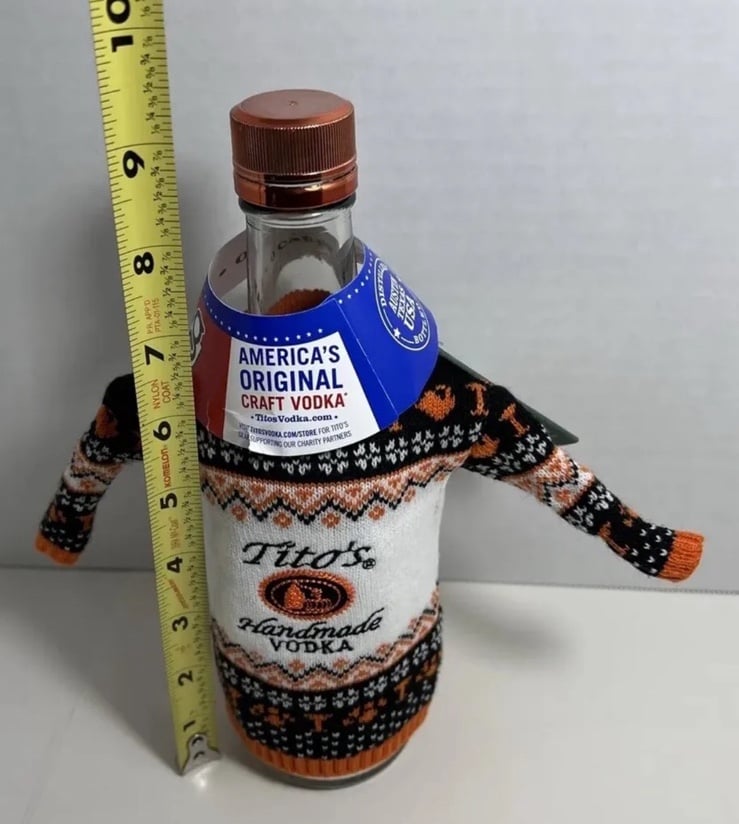 Tito´s Handmade Vodka Dog People Mini Ugly Sweater and Empty Bottle  375 mL DnzjCgVp0