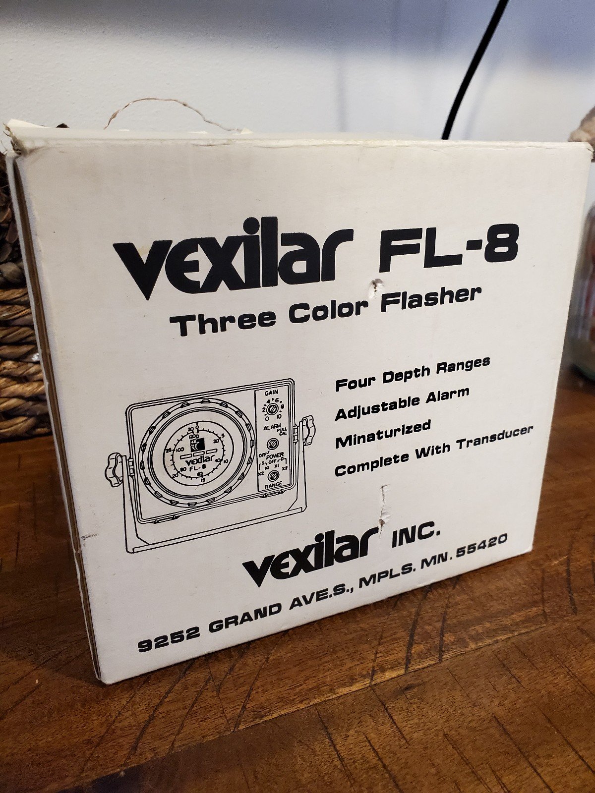 Vexilar FL-8 Three Color Flasher w Transducer e4weUw53x