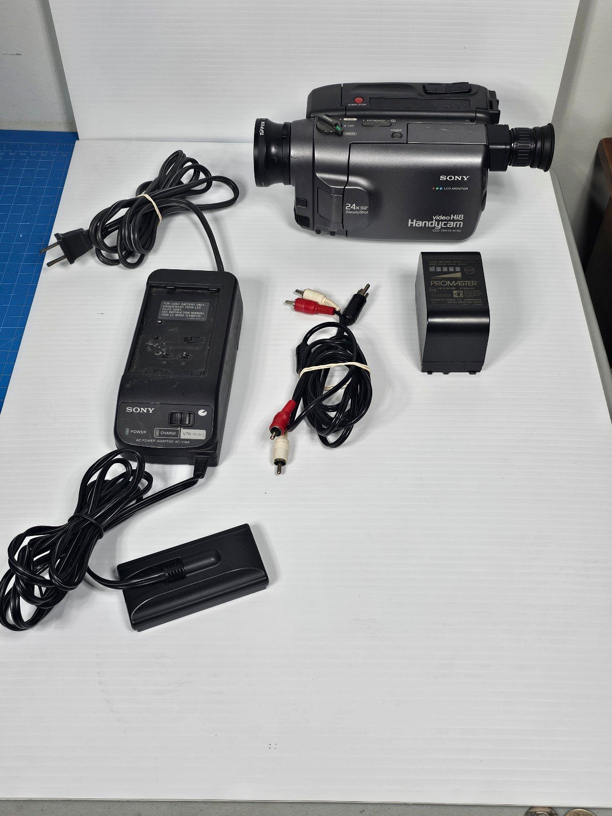 Sony CCD-TRV70 Video 8MM Hi8 Camcorder - Record Transfer Watch  TESTED Plus More cXuS0etfS