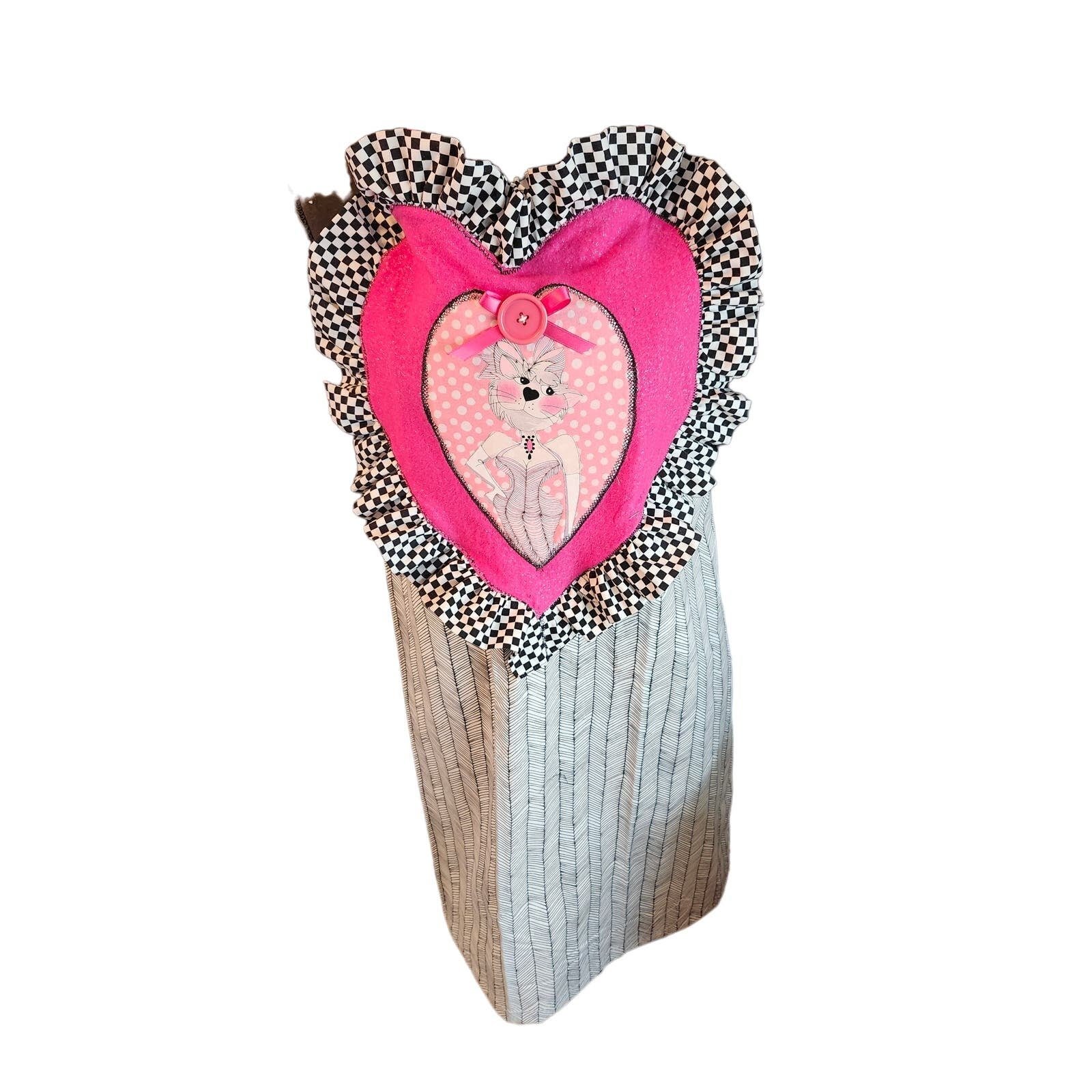 Apron potholder Whiskered  Heart Harmony Apron  pink black handmade Gbl7ZJhu5