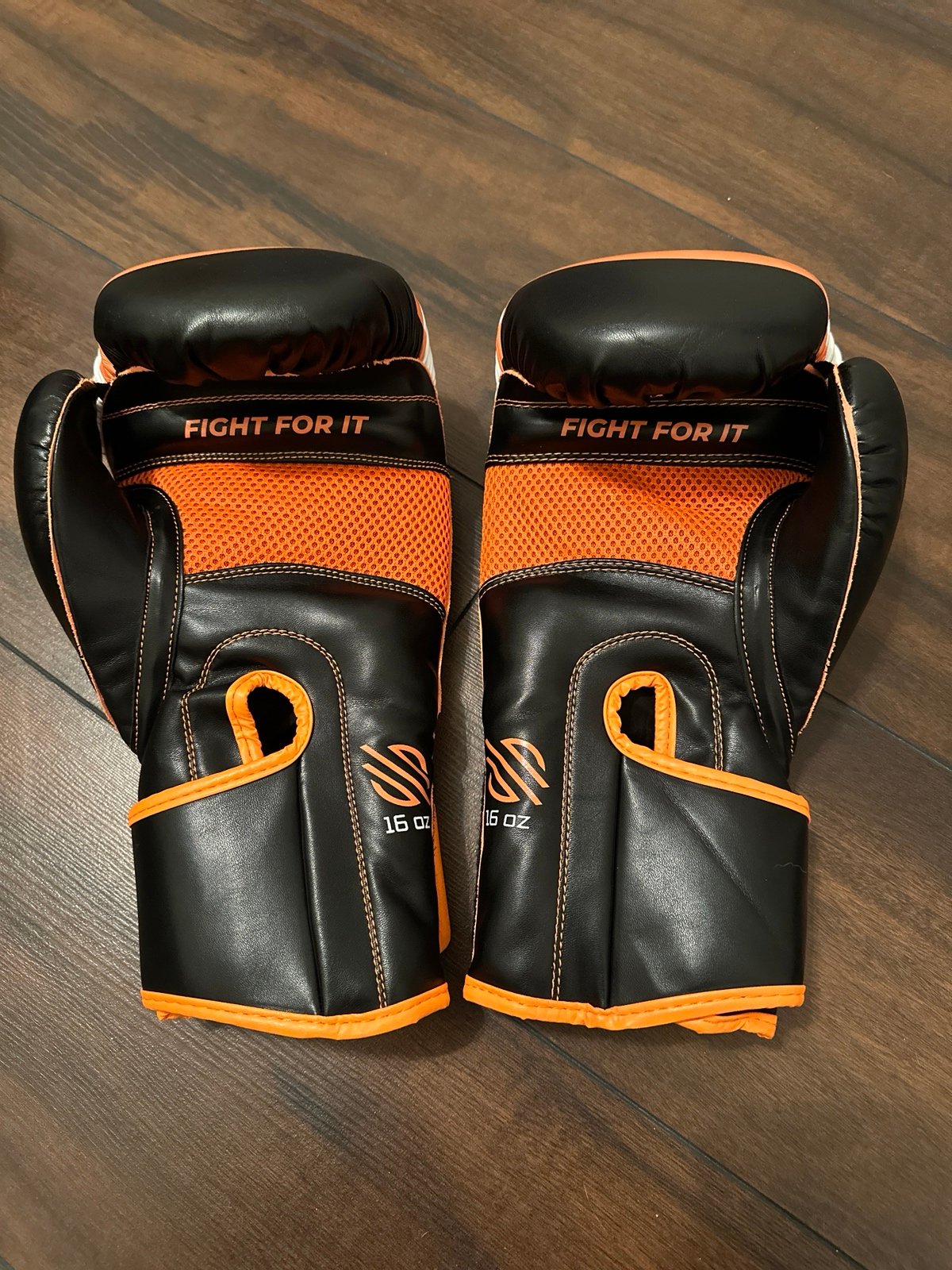 Boxing Gloves fyx2wjSta