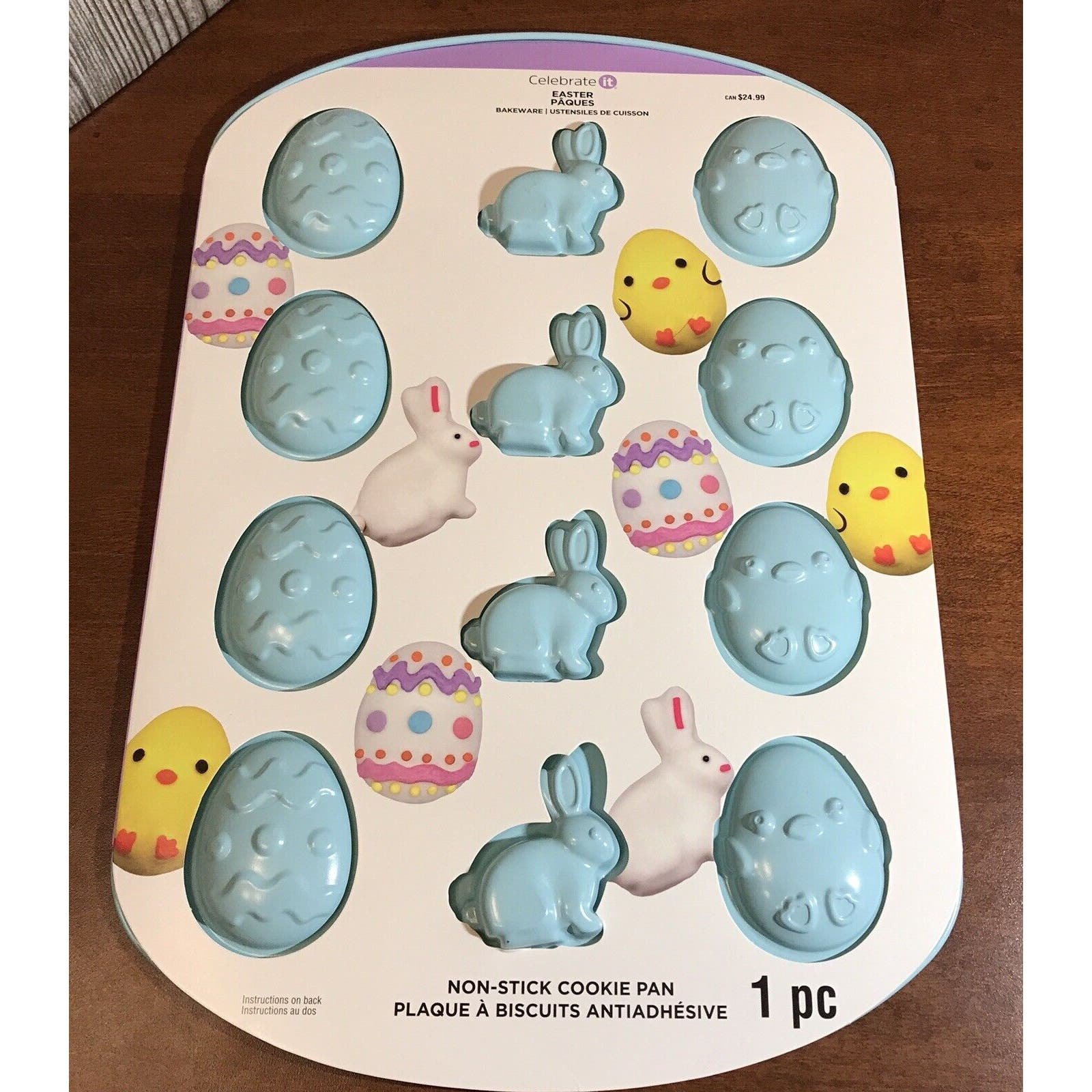 NEW! Celebrate It Easter Spring Non-Stick Cookie Baking Pan Sheet Mold Soap Cake CEEBBgunb