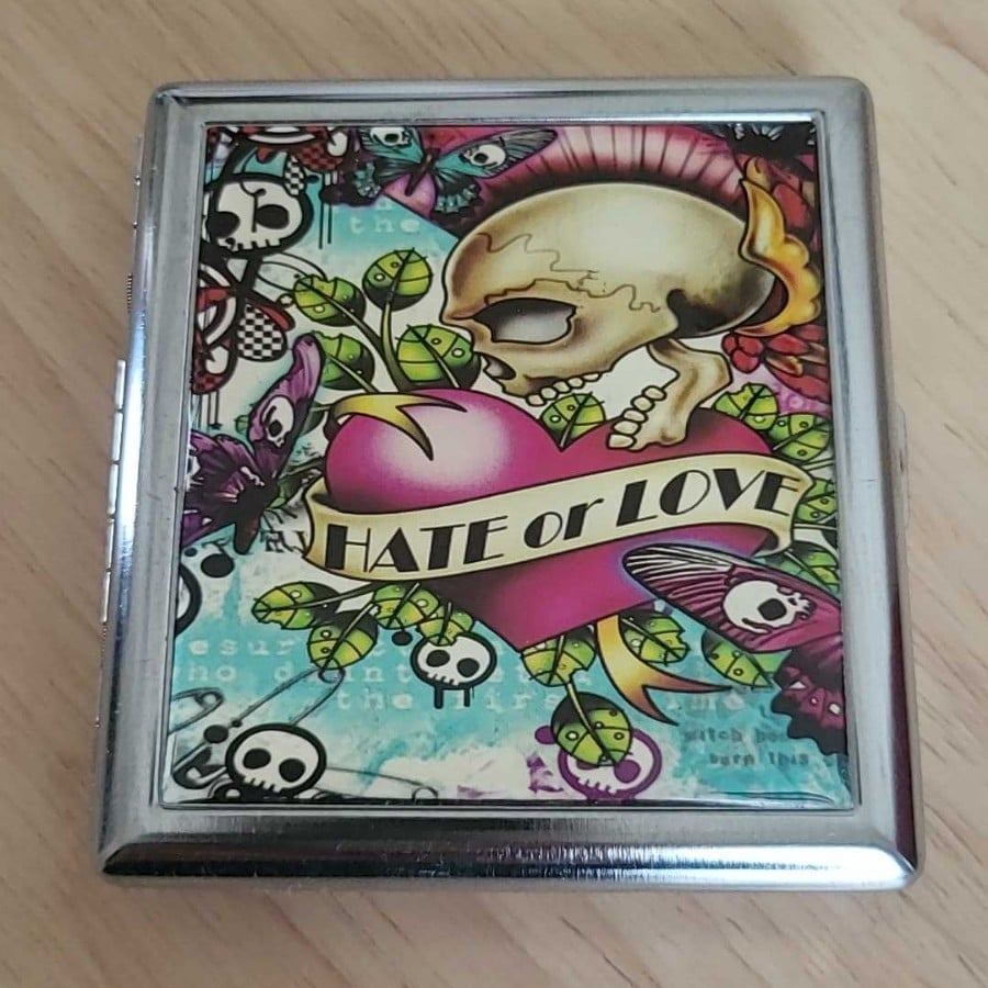 Tattoo style Hate or Love Metal Cigarette Case 17Vew5CN