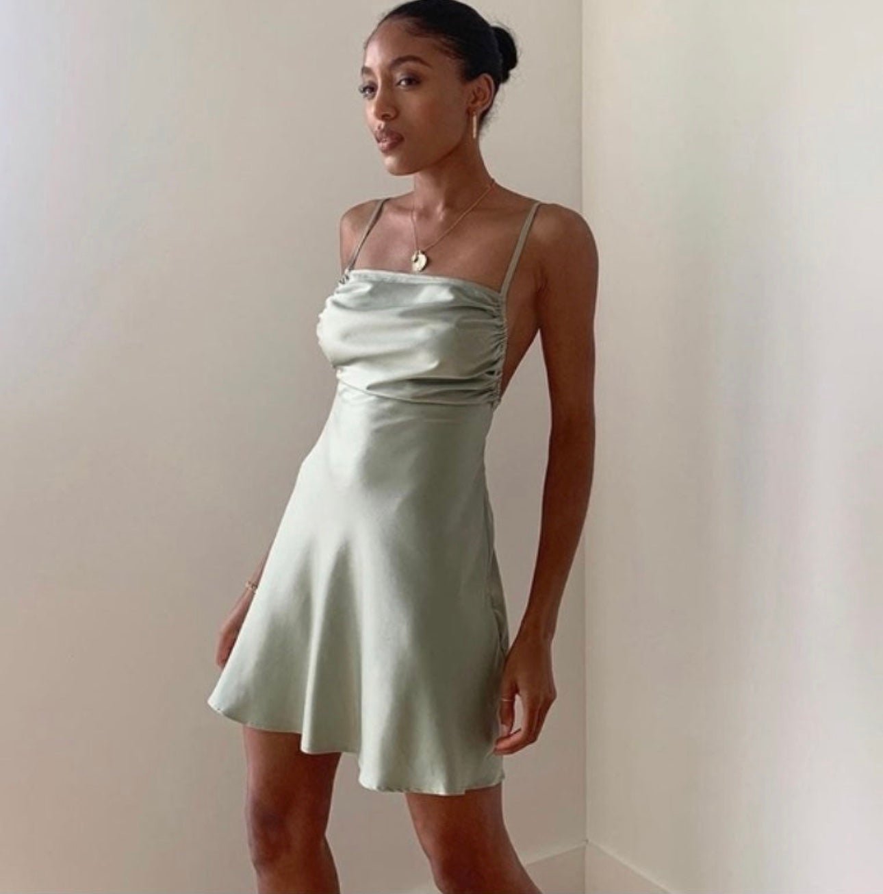 ✨BNWT Macy’s Danielle Bernstein Sage Green Satin Mini Dress in a Size 4. agjZnD44B