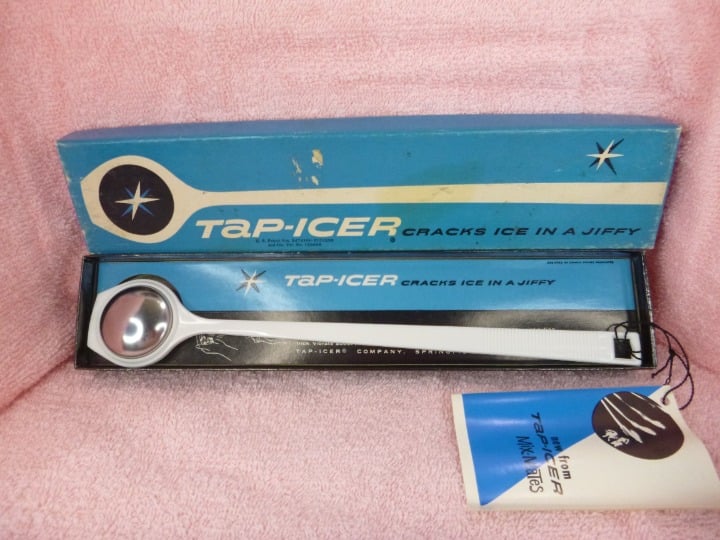 New in box with tag still on it, Vintage 1950´s? TAP-ICER cracks ice in a jiffy. EkysAwnRR