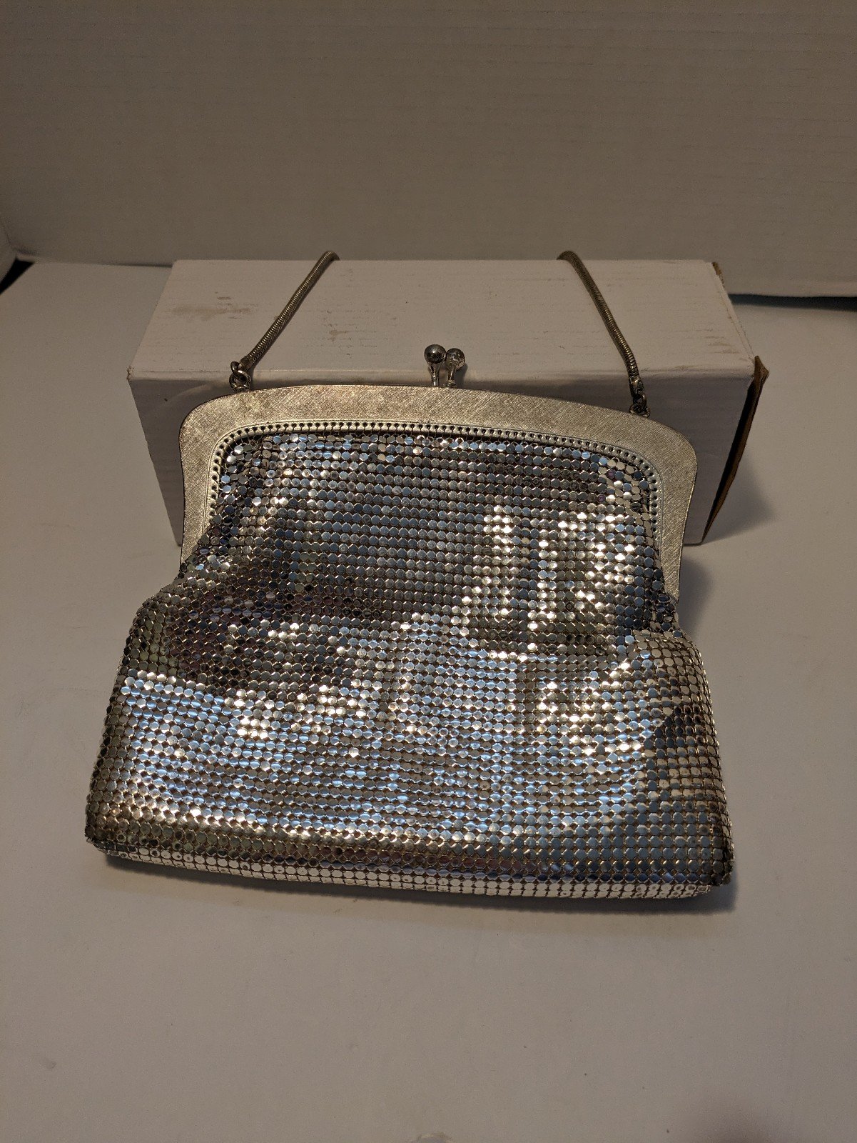 Vintage 1960s Oroton silver tone mesh hand bag made in 