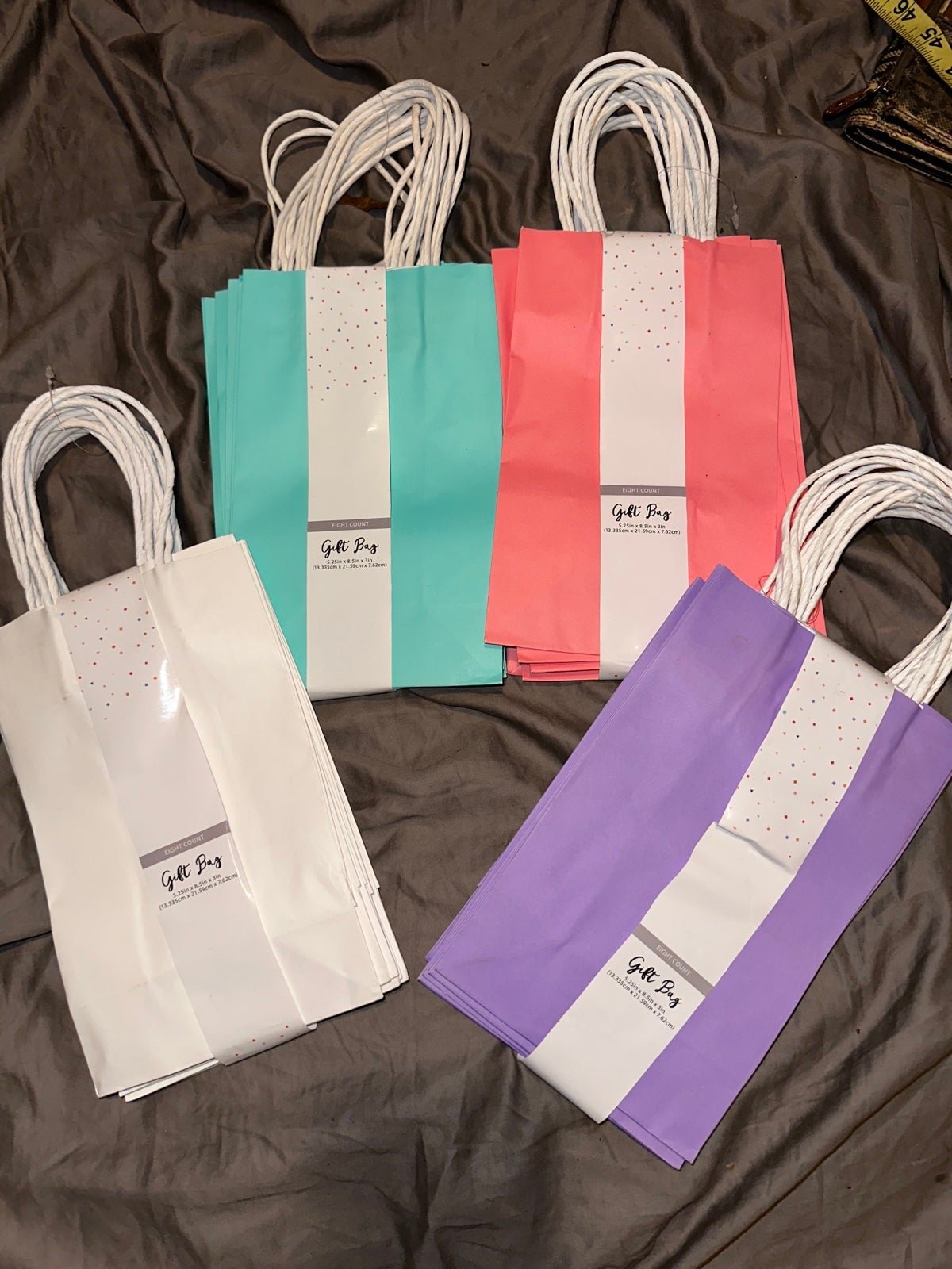 Multi color gift bags 7zePNXLUh