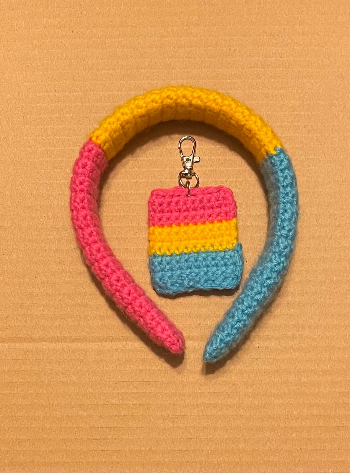 Pansexual Pride Headband and Keychain AhNKnzrDD