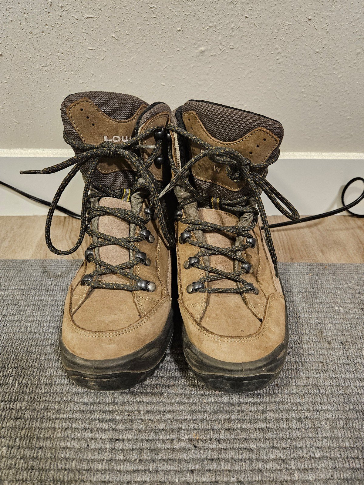 Lowa RenegadesRenegade GTX Mid Hiking Boots - Wide eu8E