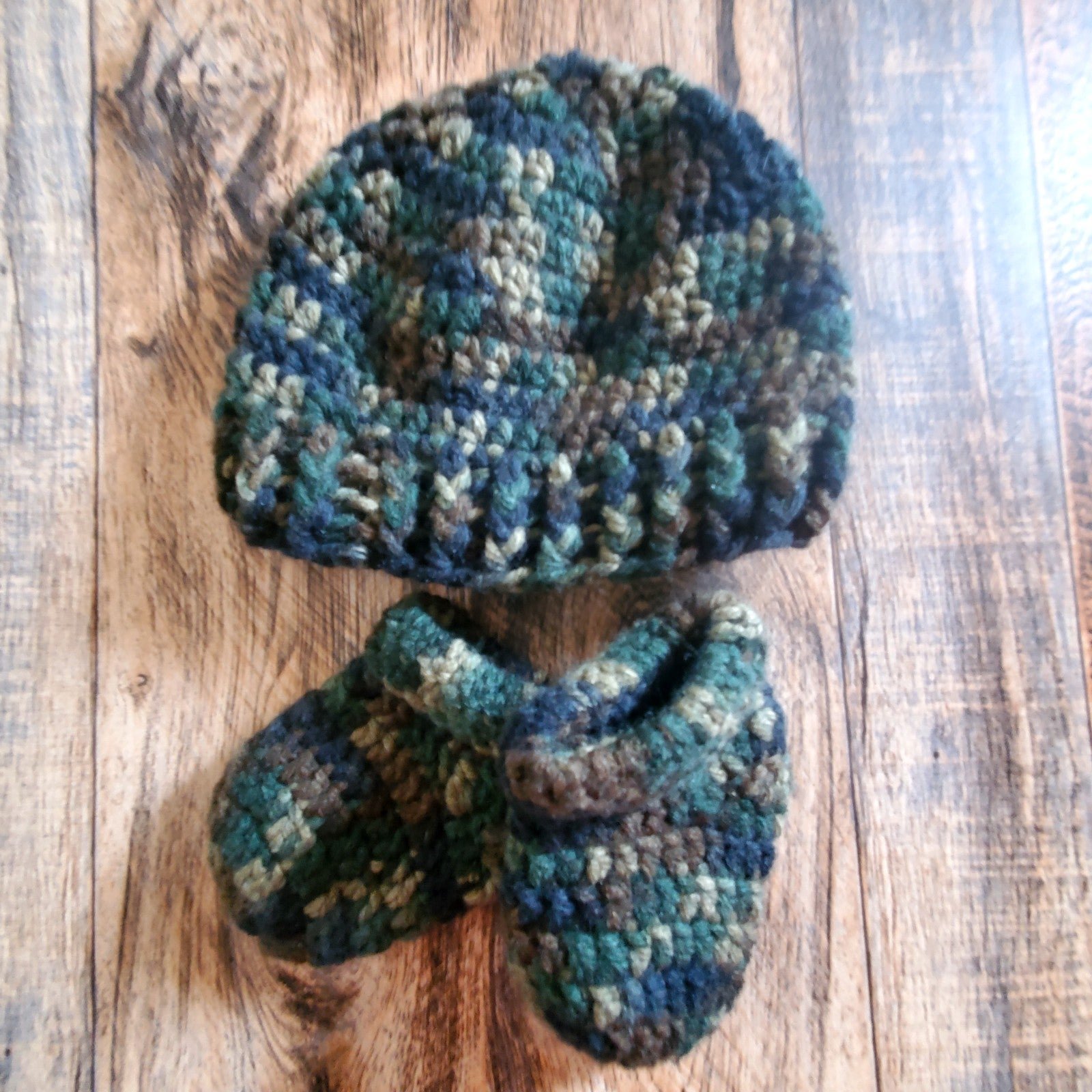NEW Handmade crochet Baby Hat Beanie Sock Bootie Combo f8wGCqtt3