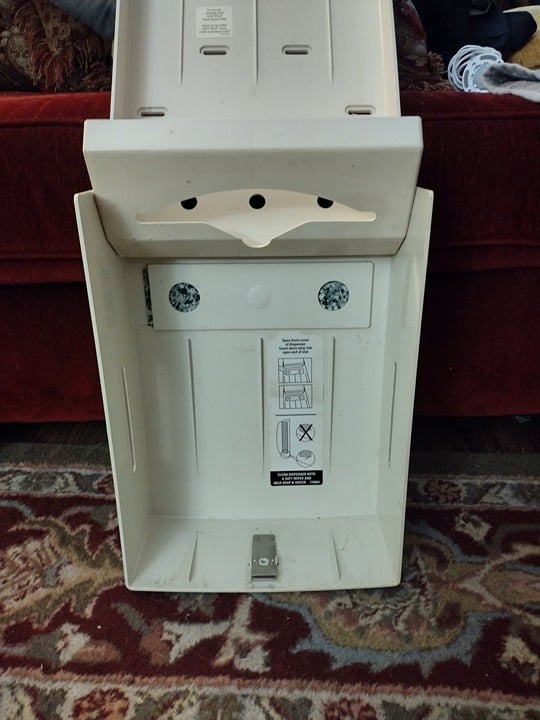KIMBERLY-CLARK Folded Paper Towel Dispenser - Dispensador cqhJxuEQp